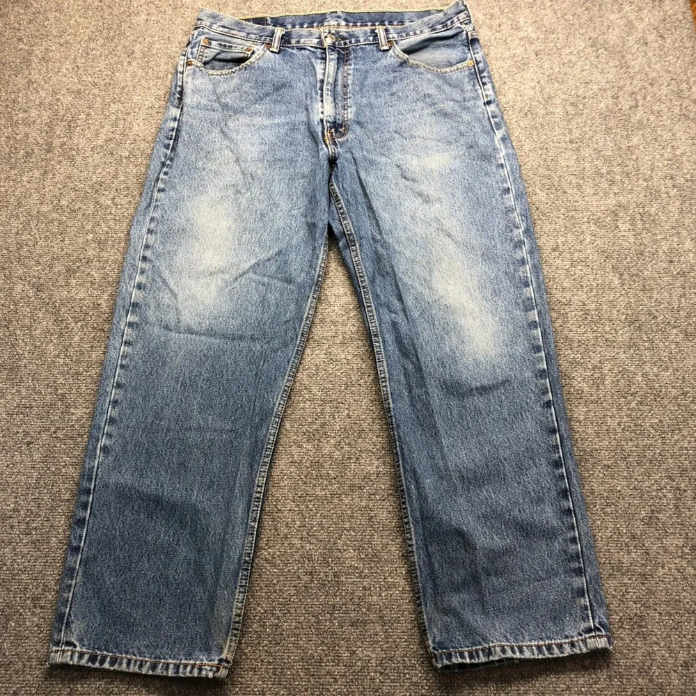 Levis 550 Relaxed Fit Tapered Leg Jeans Mens 36x30 Medium Wash Blue Denim 00550